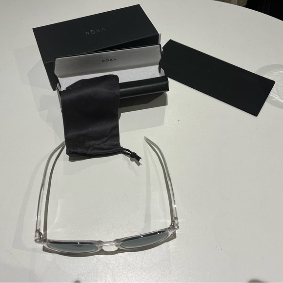 Various quality sunglasses - Picture 5 of 11